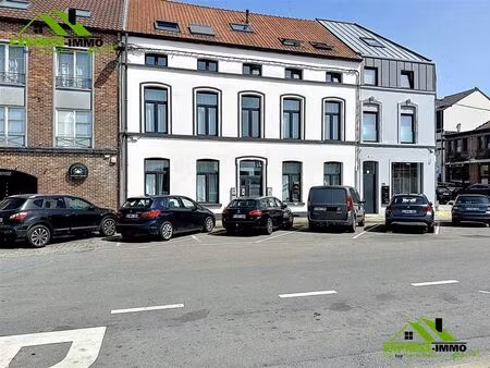 appartement à vendre avec terrasse et 2 chambres   waterloo (vbe26032)