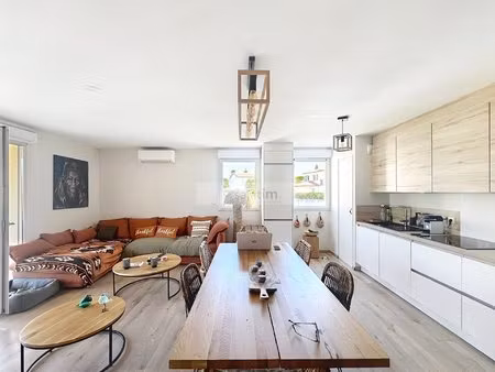 superbe t3 de 75 m² avec terrasse de 22 m²