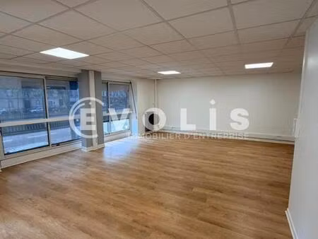 location bureaux 328 m²