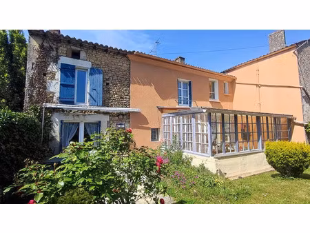 vente maison 7 pièces 225 m² saint-loup-lamairé (79600)