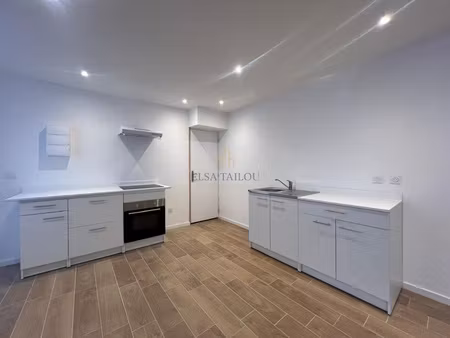 duplex rénové - 2 chambres à moyeuvre grande