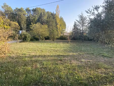 vente terrain à construire 650 m² saint-maximin-la-sainte-baume (83470)