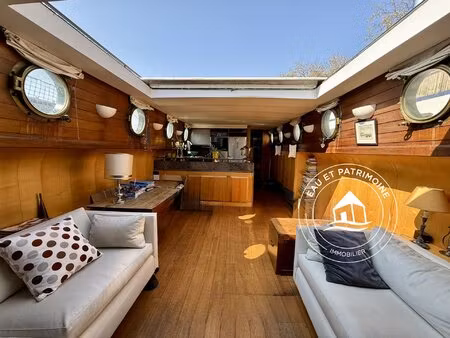 péniche avec vue tour eiffel - 80 m2 - paris 1er