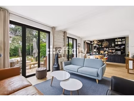 maison 7 pièces - 151 m²