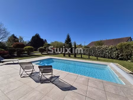 elégante maison de plain pied avec piscine !