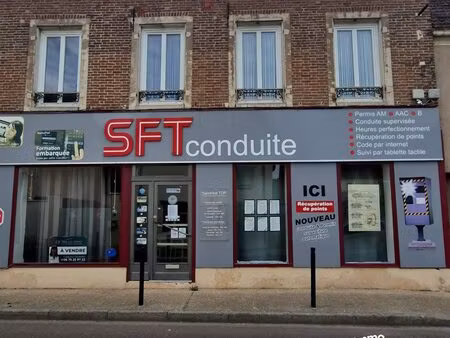 commerce  habitation  grange et terrain constructible potentiel