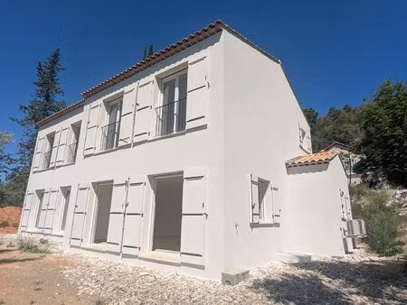 villecroze  maison neuve mitoyenne de 99 m²  3 pièces  parking