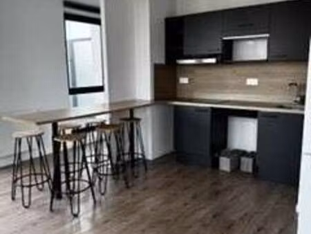 location appartement 2 pièces à nantes île de nantes (44000) : à louer 2 pièces / 44m² nan