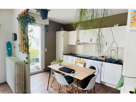 location appartement  m² t-2 à saint-avertin  637 €