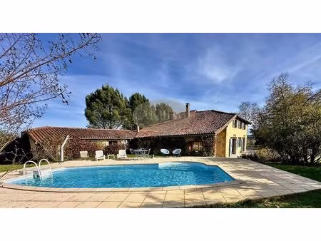 belle propriété  piscine