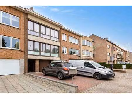appartement spacieux de 2 chambres à louer à strombeek