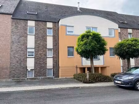 bel appart lumineux avec terrasse et vue sur jardin