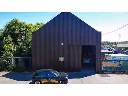 entrepôt de ±420 m² à louer