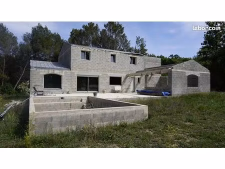 maison 205m² + terrain 1600m²