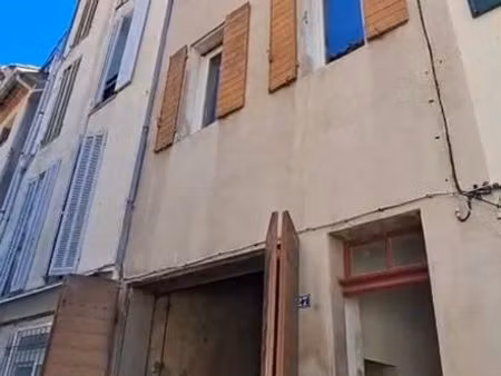 maison de village coeur de simiane-collongue traversante