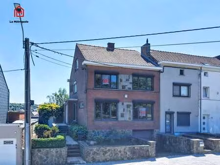 maison 3 facades aux grands volumes 3 ch + garage + jardin !