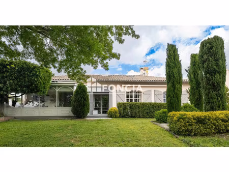 maison de luxe à vendre dans le quartier ecoles-menude