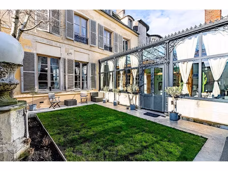 maison de luxe à vendre dans le quartier centre ville