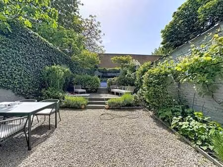 superbe appartement de ± 228 m² - 3 chambres et jardin