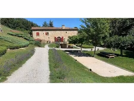propriété avec jardin saint-apollinaire-de-rias (07)