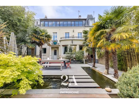 maison de luxe à vendre dans le quartier centre ville