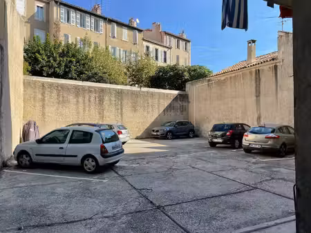 parking à louer