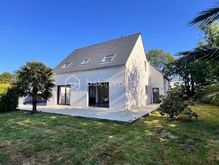contemporaine de 4 chambres au calme