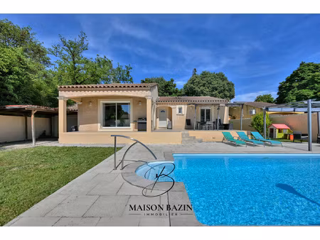 exclusivité villa plain pied avec piscine à marguerittes