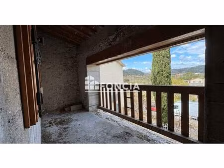 maison de village — 102 m² — grand garage — terrasse — tautavel —