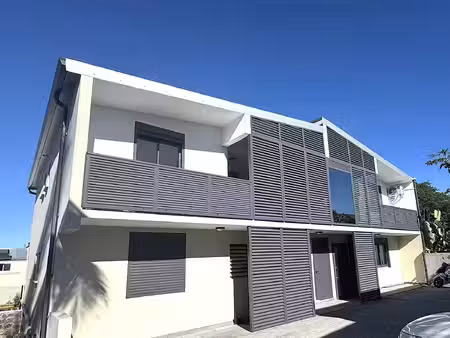 location appartement 3 pièces 63 m² à saint-pierre (97410)