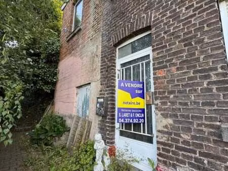 maison semi-mitoyenne à rénover