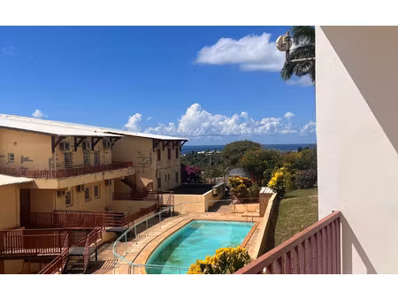 location appartement  m² t-2 à koungou  760 €