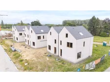 maison neuve avec grand jardin à lebbeke