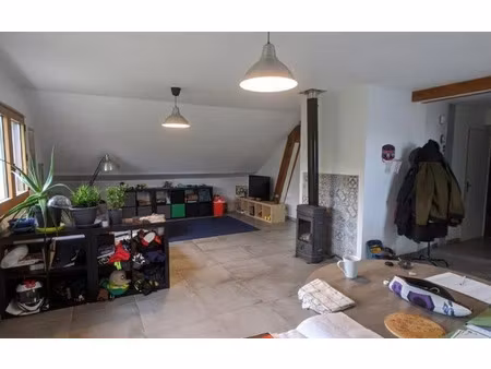 location appartement  m² t-2 à cuvat  950 €