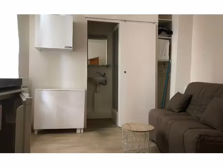 location appartement  m² t-1 à nîmes  300 €