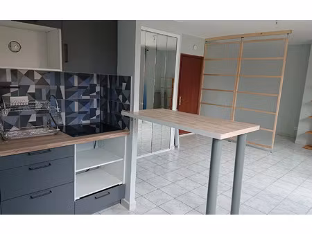location appartement  m² t-1 à verneuil-sur-seine  670 €