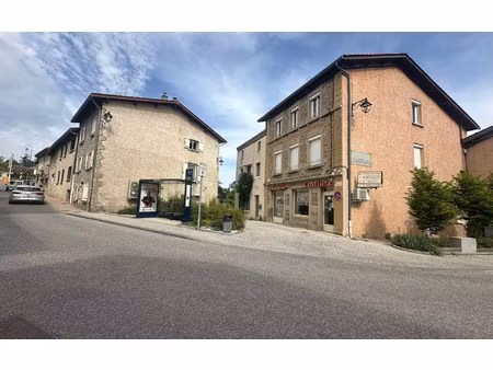 location maison  87.9 m² t-3 à rontalon  780 €