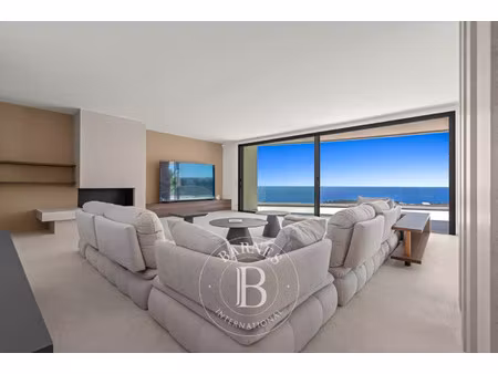 villa de luxe à vendre dans le quartier le dramont-agay-anthéor-le trayas