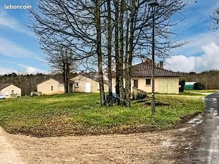 immeuble 3 pièces 180000 m²