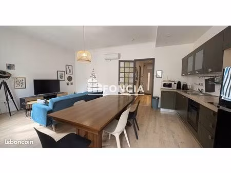 cannes centre tribunal - 5 mn à pied de la rue d'antibes - 4p 86 75 m2 - état neuf -
