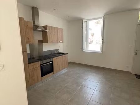 maison de village rénovée à louer – l’éguille-sur-seudre