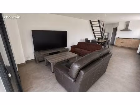 ? à louer: superbe duplex meublé de 90 m² avec extérieur – péronne (71)