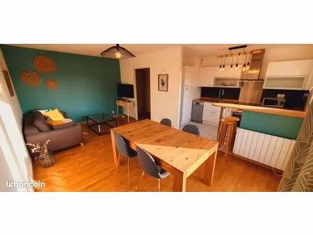 f2 meublé 47m² - préfecture - avec parking et cave
