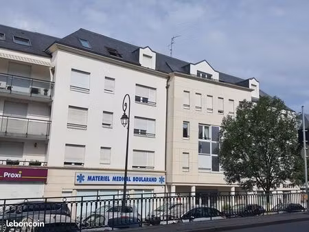 studio 1 pièce 27 m²