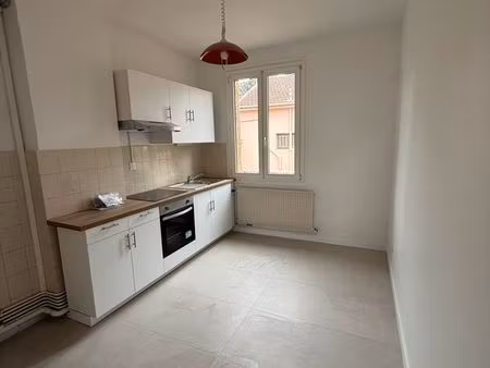 t3 61m2 refait à neuf – secteur novacieries