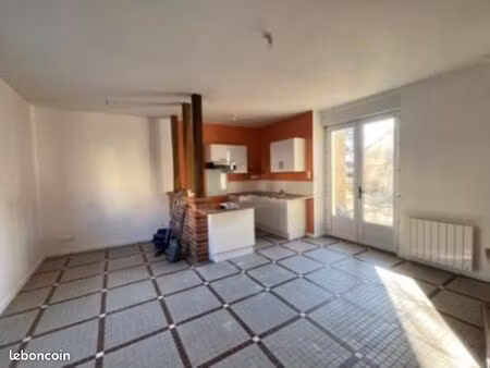 appartement à louer à 15 mn de sablé
