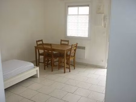 studio à louer - première occupation