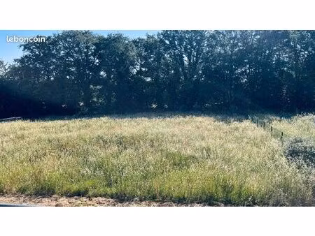 location terrain 100% clôturé 1700m2