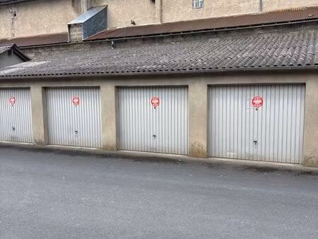 garage / box