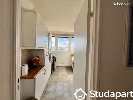 chambre 1 pièce 11 m²